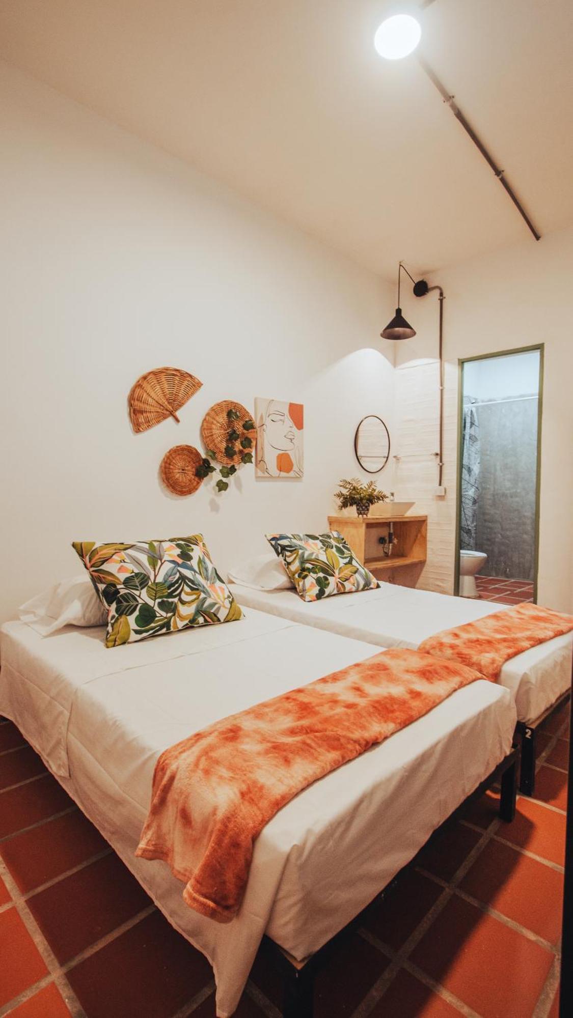 Centro Hostel Medellin Bagian luar foto