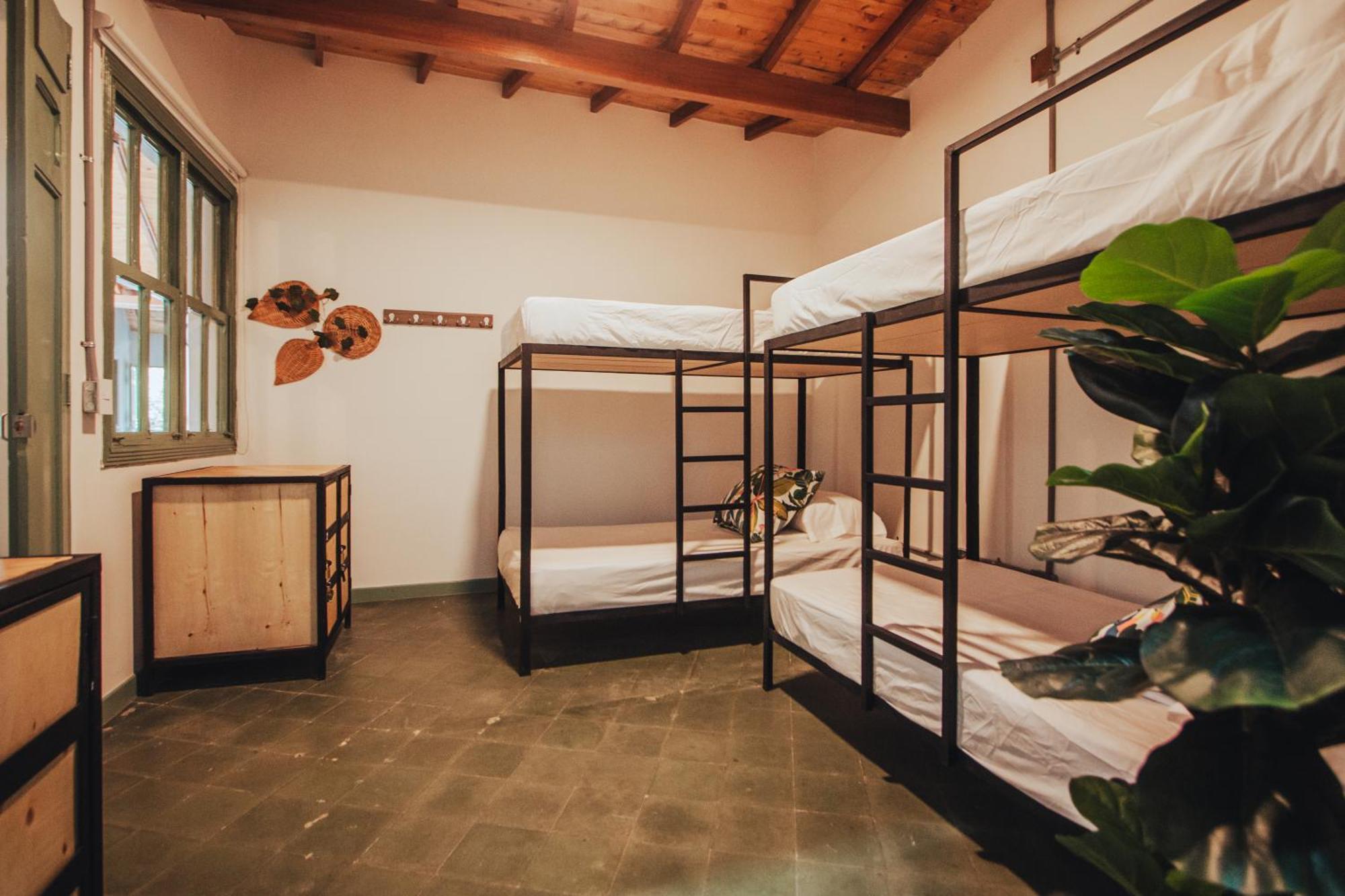 Centro Hostel Medellin Bagian luar foto